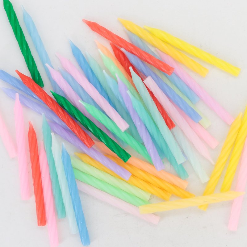Cwise - 50-Count Spiral Birthday Cake Candles – Mini Pastel Rainbow Spiral Candles for Cake or Cupcake – 25 Unique Colors (2 of Each Color)