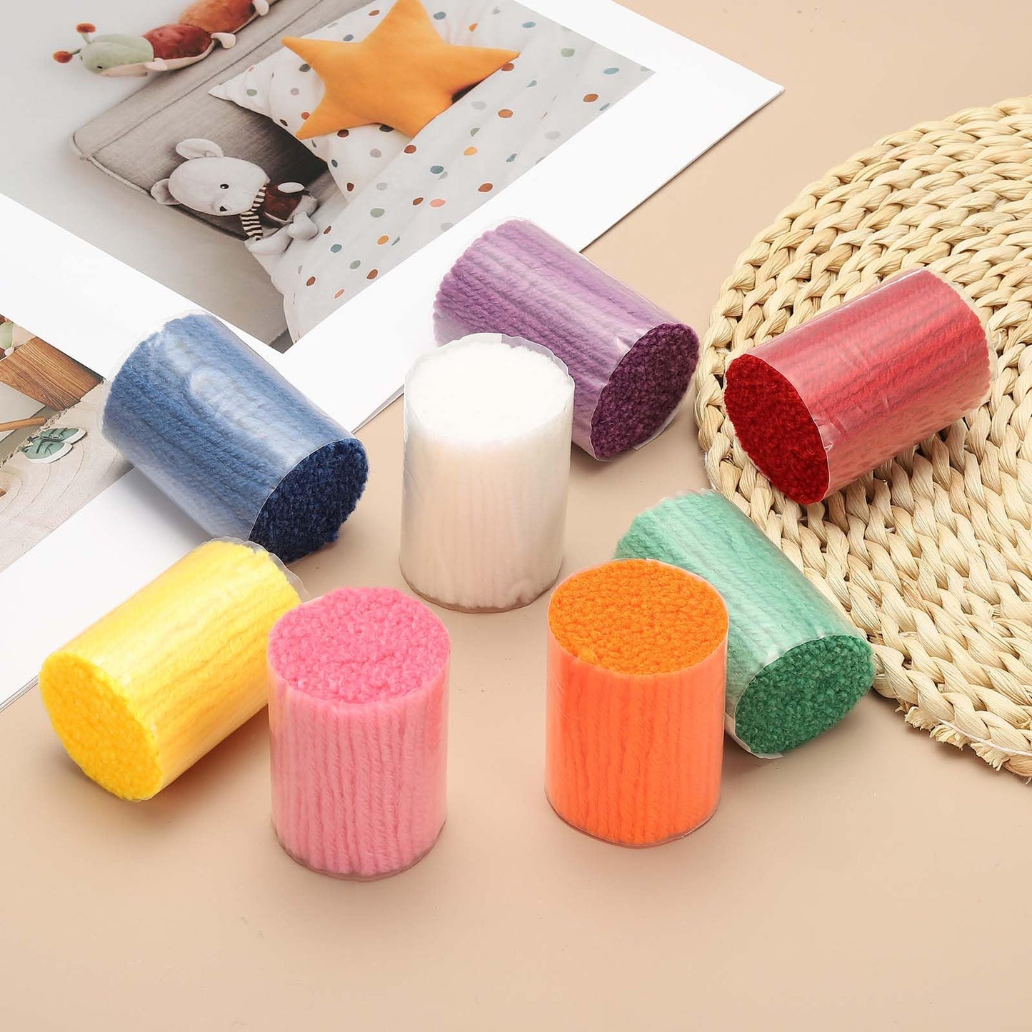 PATIKIL 20 Rolls Latch Hook Yarn, Latch Hook Kit Precut Rugs Yarn Making Crochet Bundles for Rug Adults Beginners Tapestry DIY Craft, White Pink