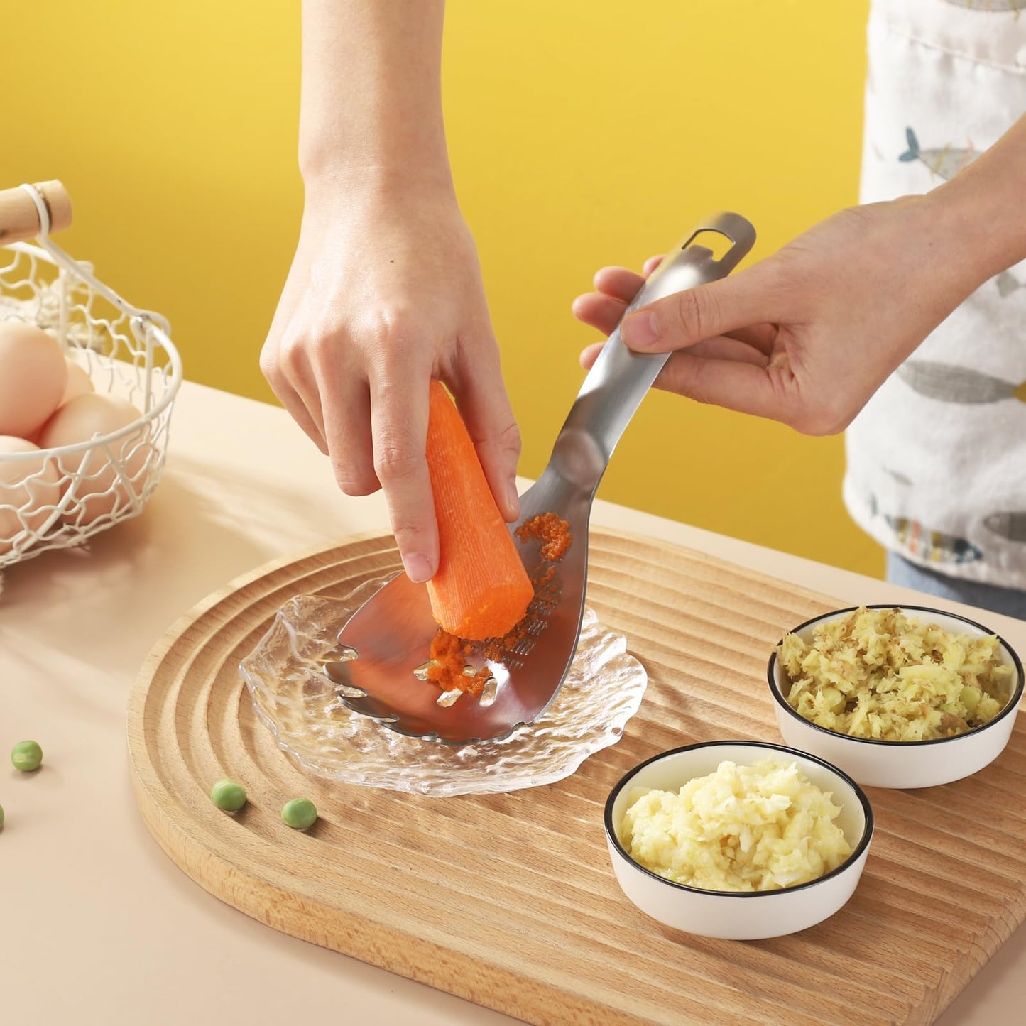 MEIYUSHENG 304 Stainless Steel Multi-Function Pasta Cooking Spoon: Comes with Potato Masher, Egg Yolk Separator, Grater Plate, Bottle Opener & Slotted Spoon