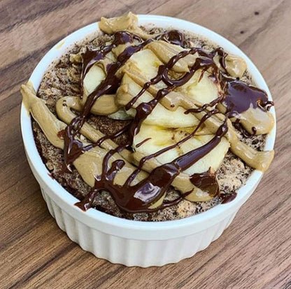 Porcelain Ramekins 4 oz Oven Safe, Small Souffle Dishes for Baking, Set of 6 Ceramic White Mini Bowls