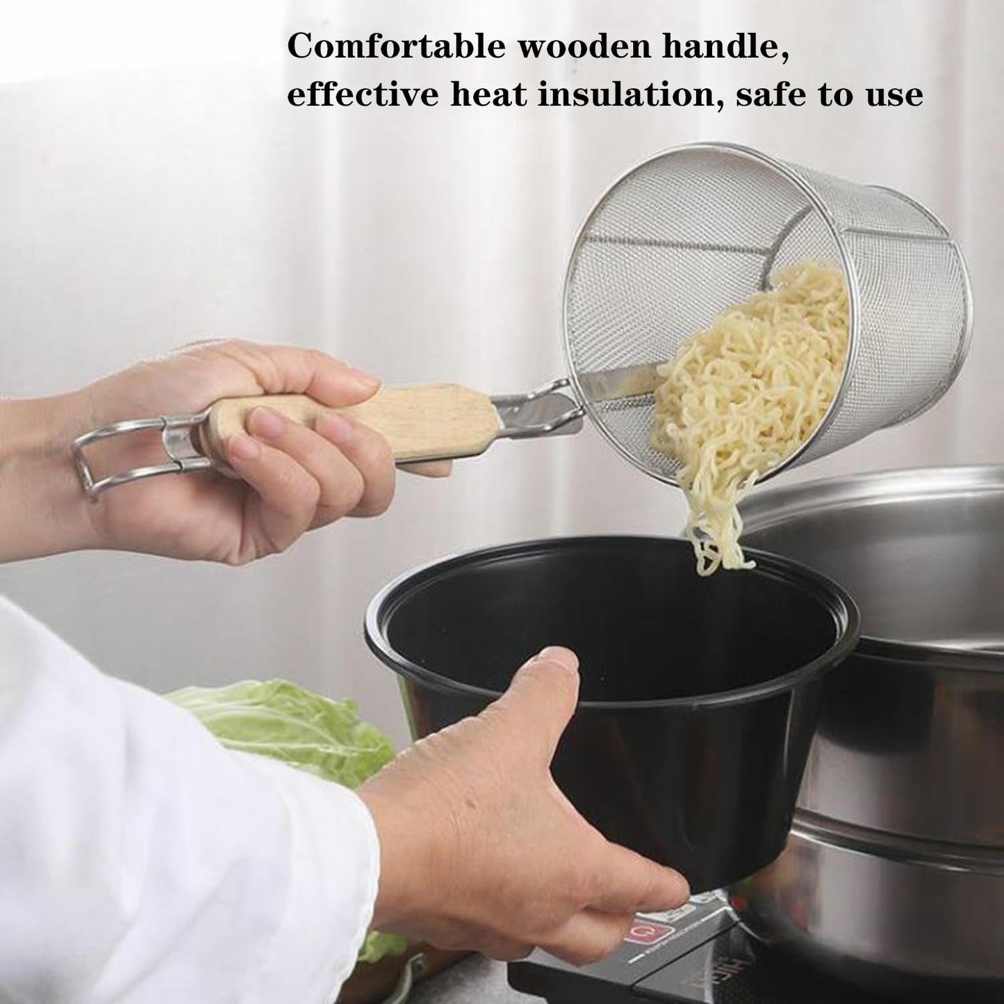 2 Pieces Pasta Strainer Basket Stainless Steel Fine mesh Pasta Strainer Basket with Wooden Handle Good For Boiling Food Spaghetti Dumpling (Dia 5.5inch/14cm)