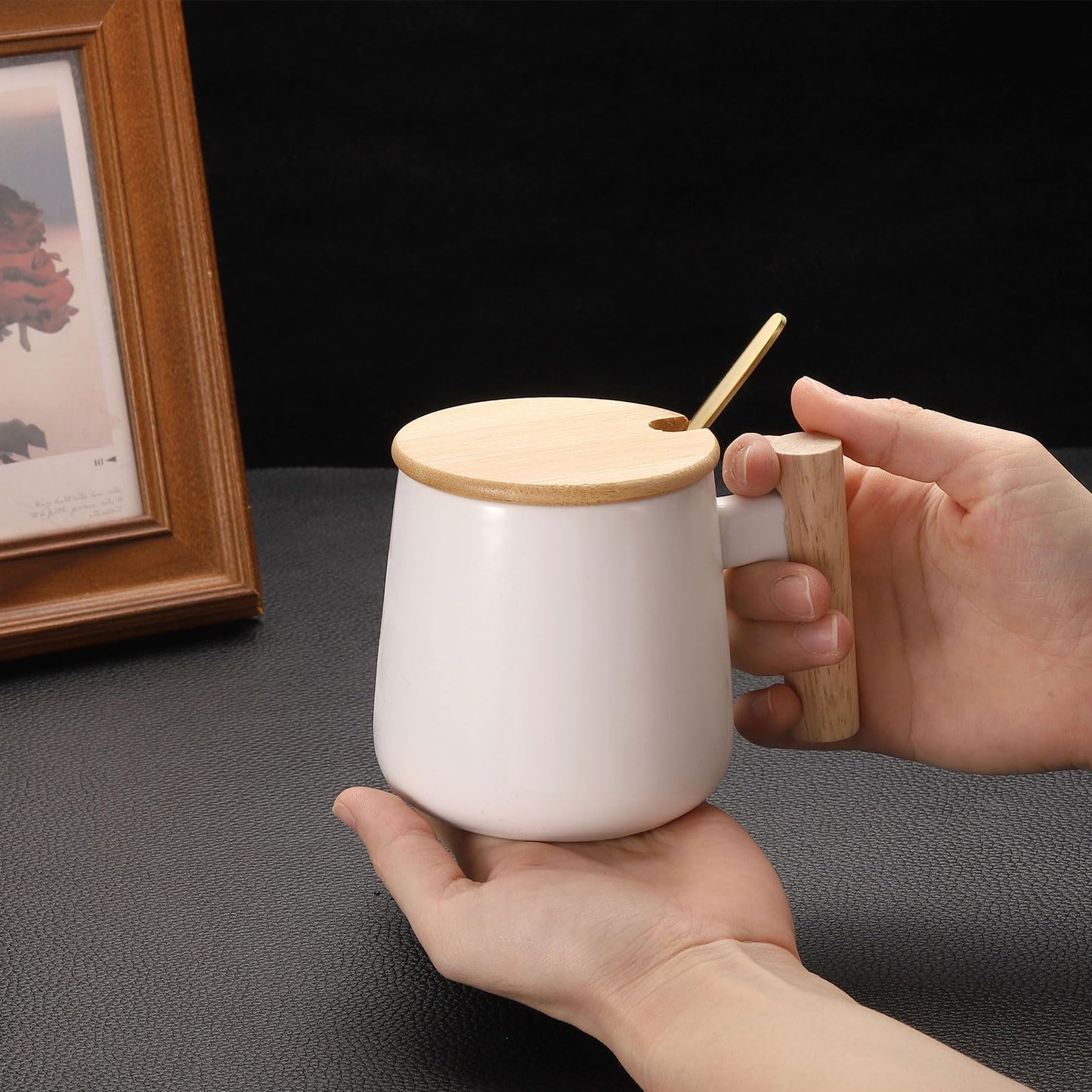 HARFINGTON Ceramic Coffee Mug 12.85 Oz Simple Wooden Handle Large Tea Cup Handmade Ceramic Mugs Gift Set with Lid and Spoon for Office Kitchen Home and Gifts for Women and Men, Blue