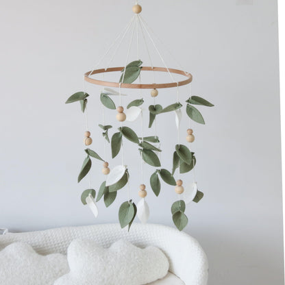 Goukurlsma Green Leaf Crib Mobile Forest Baby Mobile for Crib Green Leaf Baby Crib Mobile with Wooden Bead Woodland Baby Mobile for Bassinet Toys Hanging