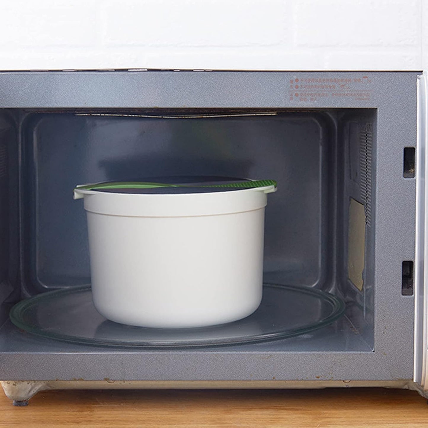 Microwave Rice Cooker Set, 2L Food Grade PP Material with Rice Spoon, Lid, Strainer, Steaming Pot (Green)