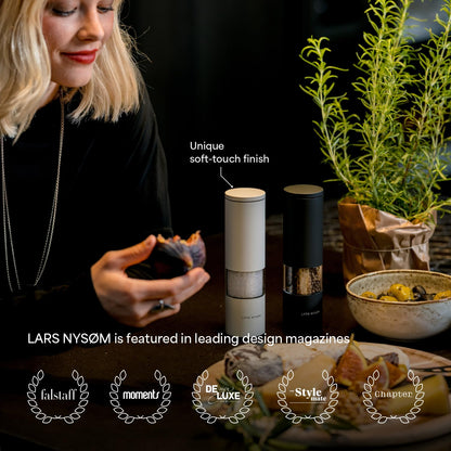 LARS NYSØM Salt and Pepper Grinder Set Manual, Stainless Steel Salt and Pepper Mills with Adjustable Ceramic Grinder I Design Spice Shakers (Stainless Steel)