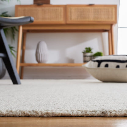 SAFAVIEH Area Rug 8x10 - Micro-Loop Collection - Large - Light Grey & Ivory, Handmade Wool, Ideal for Living Room, Bedroom, Office, Dining Space (MLP537F)