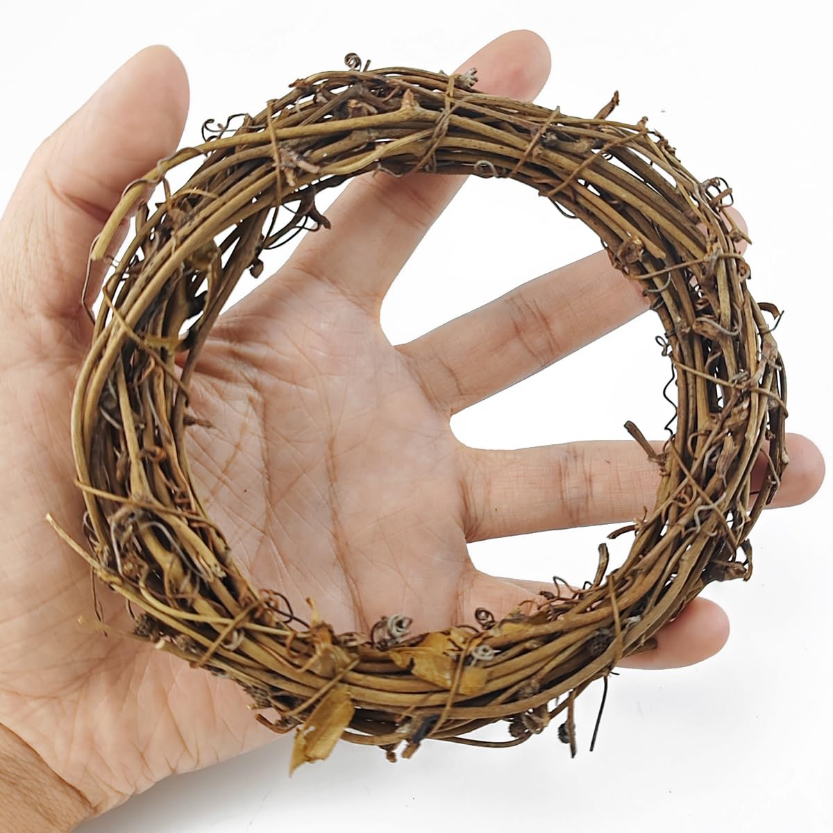 TIHOOD 16PCS 4inch Grapevine Wreaths Vine Branch Wreath Christmas Rattan Wreath Garland Decoration for Christmas Holiday Craft or Wedding Supplies