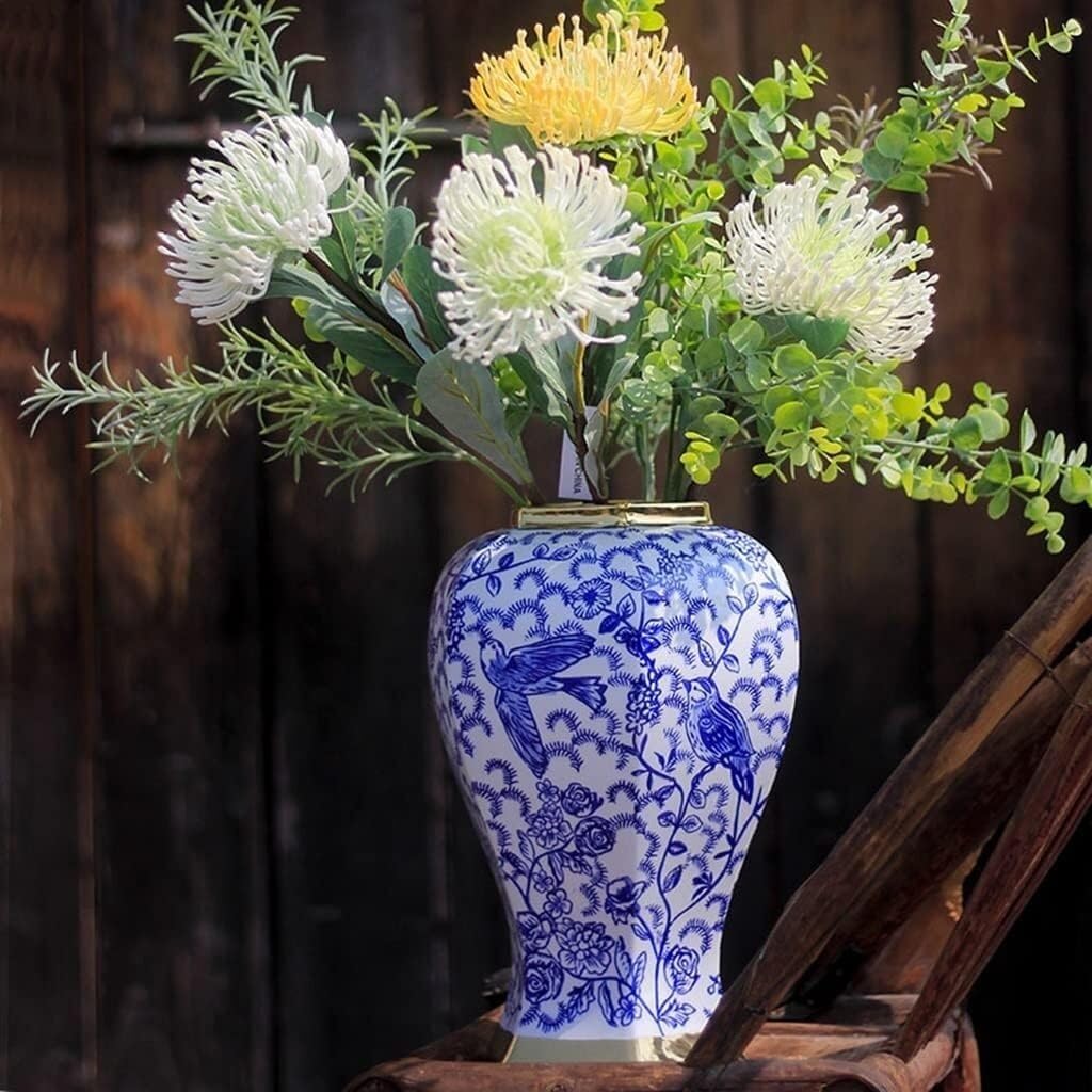 DVJING Porcelain Jar,Ceramic Flower Vase,Handcraft Decorative Ceramic Jar Storage Jars Floral Arrangement Blue and White Flower Vase Temple Jar with Lid for Home Office Bookshelf Living Room(Small)