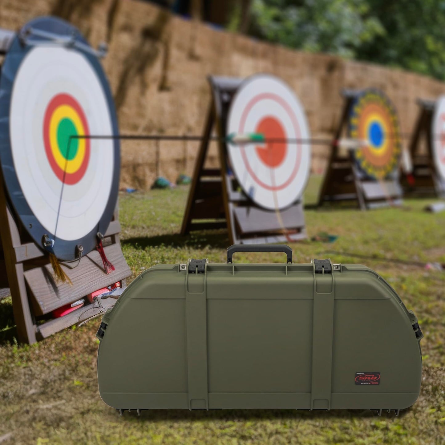 SKB Hard Protective Storage Case for Archery Bow and Arrows, iSeries Shaped Bow Case, Green - Quiver Holder and Gear Box for Hunting Accessories