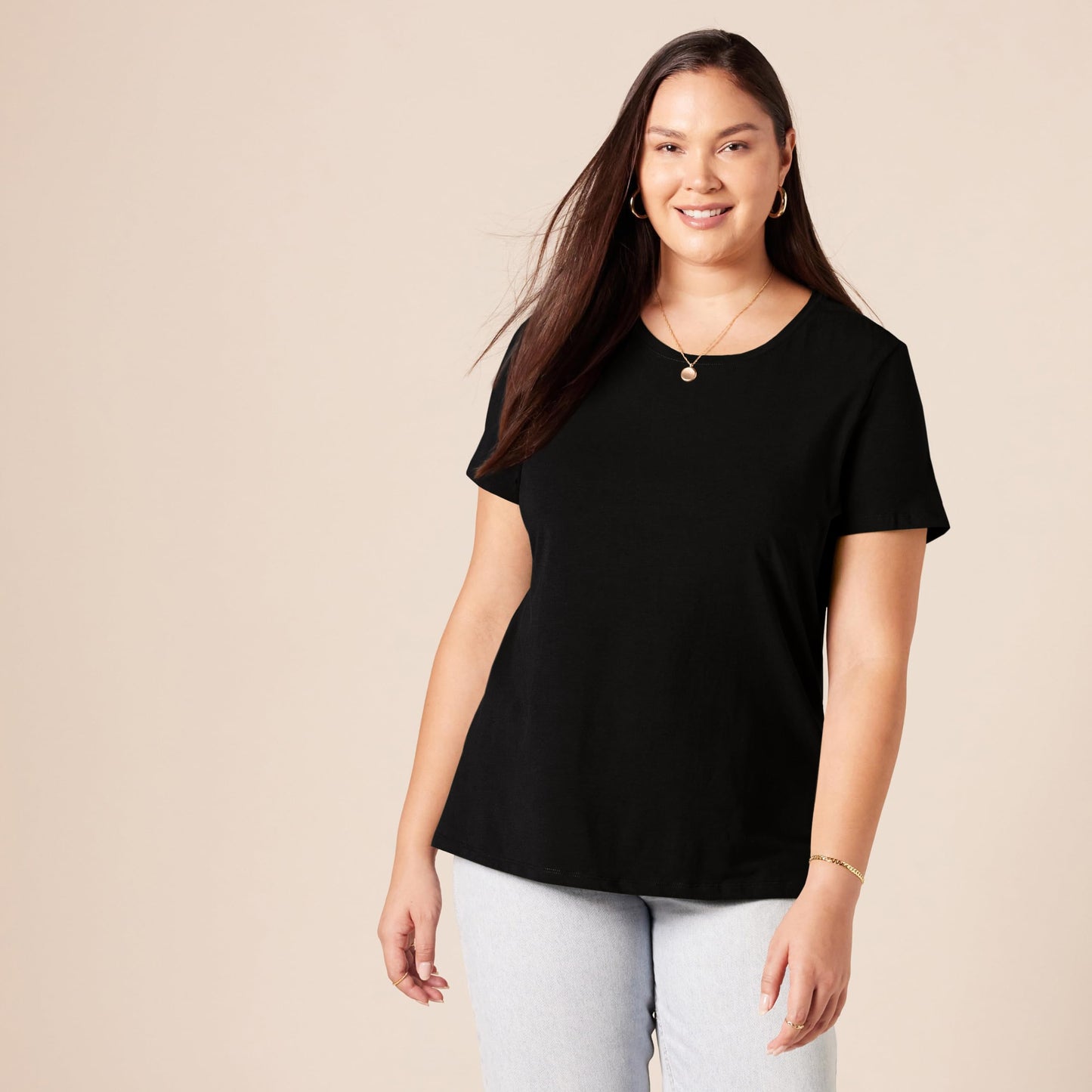 Amazon Essentials Women's Regular-Fit Short-Sleeve Crewneck T-Shirt, Pack of 2, Black/White, X-Small
