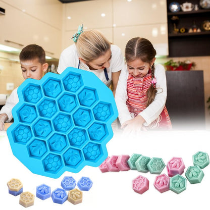 Versatile Honey Comb Silicone Mold, 19 Cavity Bee Silicone Mold for Baking, Reusable Non-Stick Gummy Molds for Candy, Chocolate, Jelly, Ice Cube