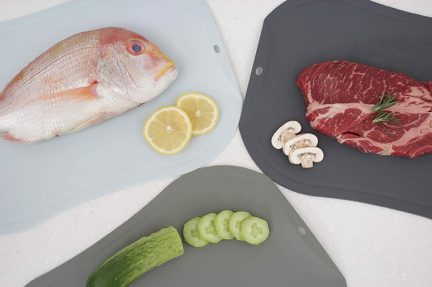 doblé Non-Scratch Flexible Cutting Board, Medium (13.5" x 9.3"), Space Gray, Dishwasher Safe