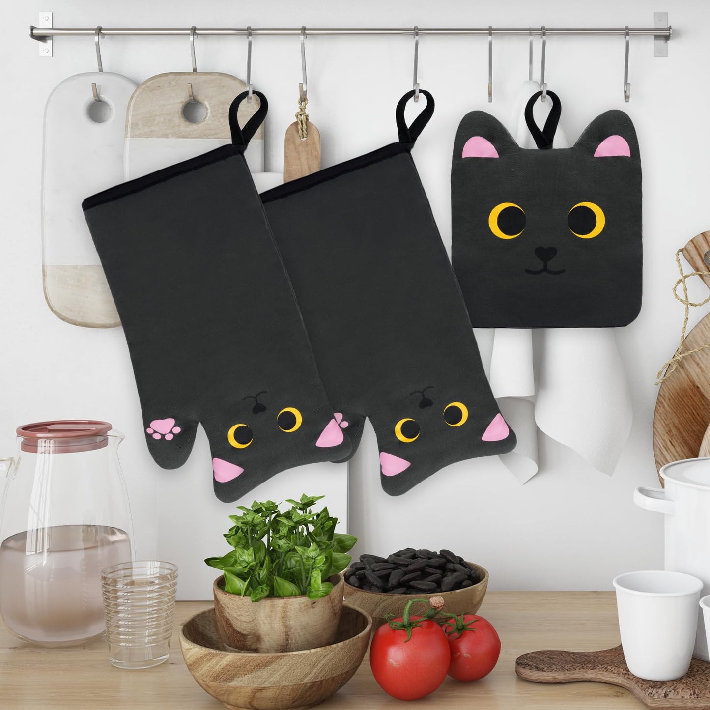 NIGOWAYS Oven Mitts,Cute Cat Design Cooking Glove,Quilted Cotton Lining,Heat Resistant Oven Mitts And Pot Holders Sets For Baking,Microwave,Cute Mitts Gift For Mom,Housewarming(Black)