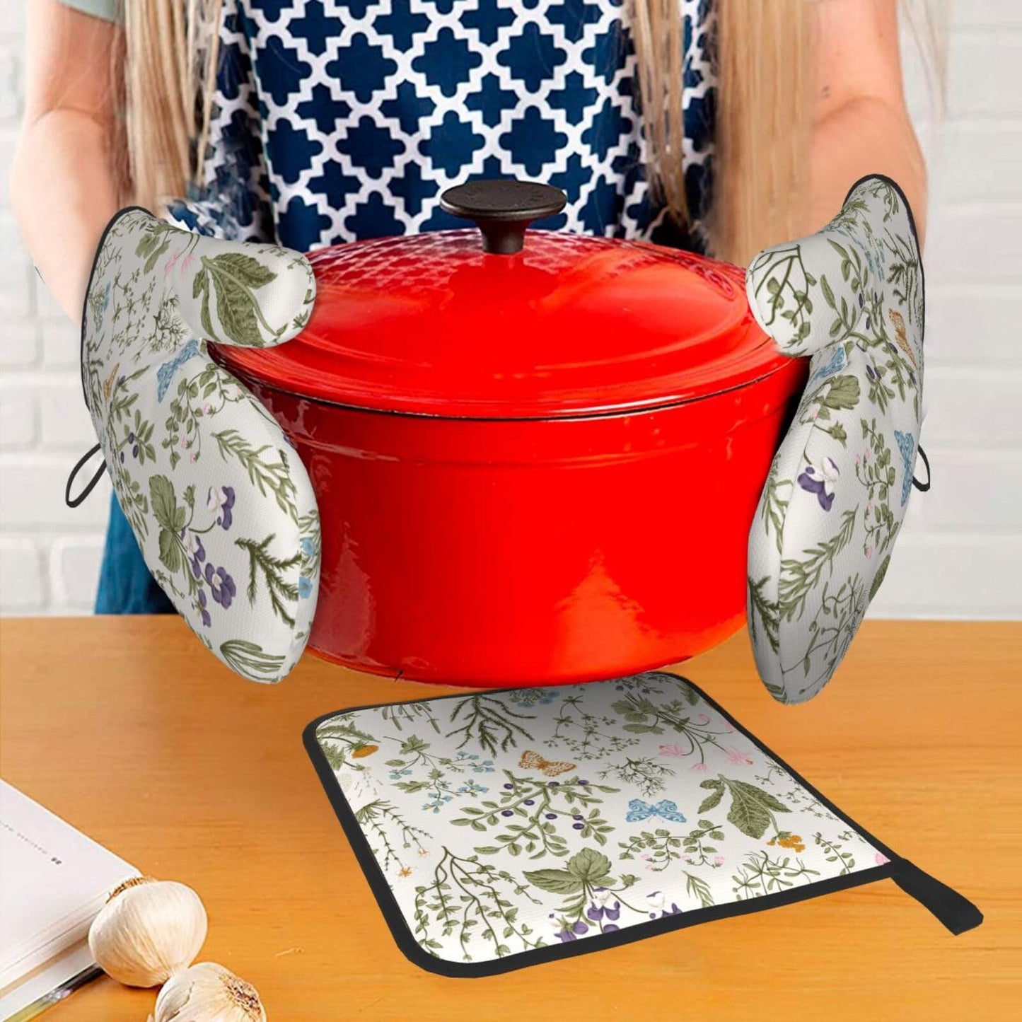 Vintage Floral Oven Mitts and Pot Holders Sets of 3 Cute Botanic Hot Pads Herbs and Wild Flowers Oven Gloves Heat Resistant Washable for Kitchen Cooking Grilling Baking