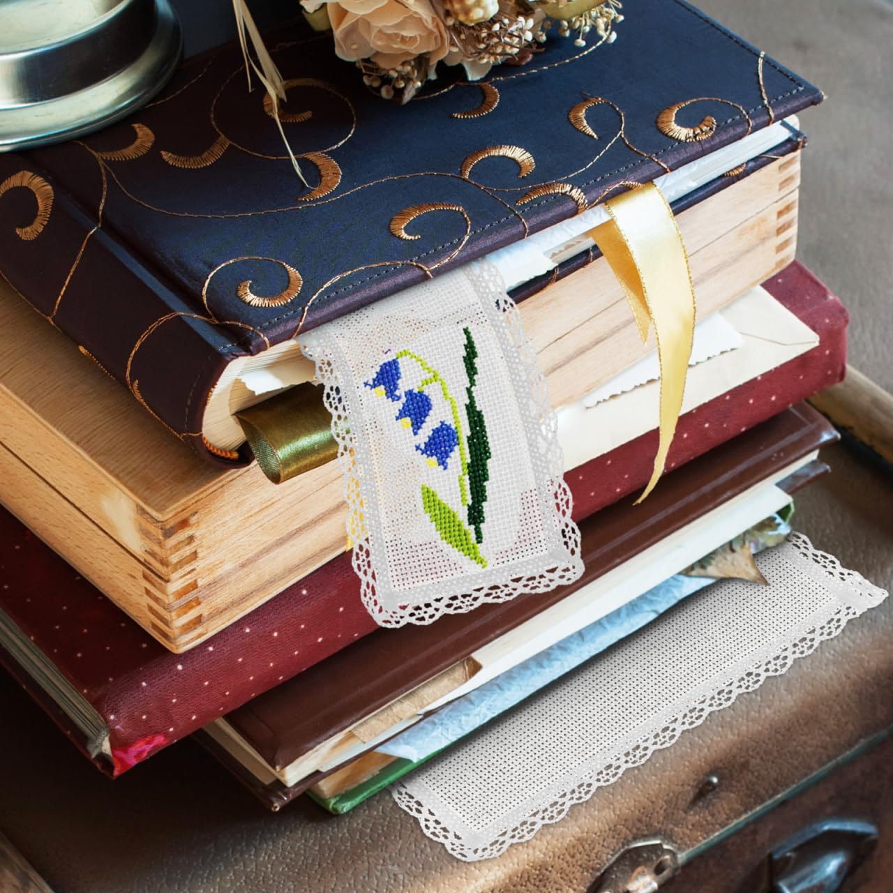 EXCEART Cross Stitch Bookmarks 10Pcs Blank Embroidery Bookmarks for DIY Sewing Crafts Lightweight Book Accessories for Students Readers