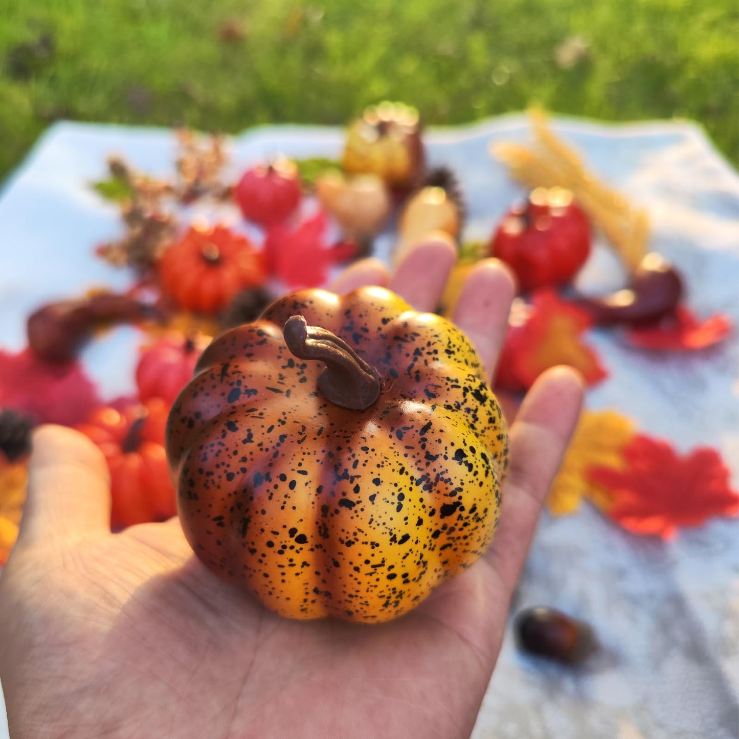 AOBOD Fake Pumpkin Decor Set,Mini Fake Pumpkin Decor,Fall Harvest Decorations,Halloween Thanksgiving Decor and Table Centerpieces