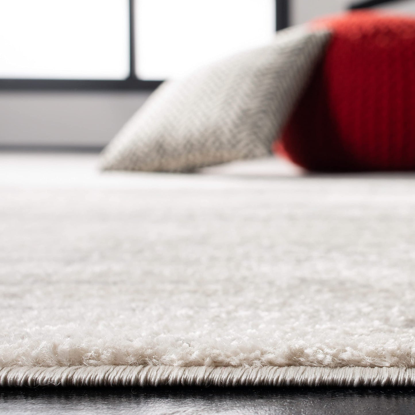 SAFAVIEH Area Rug 10x14 - Adirondack Collection - Large - Ivory & Silver, Modern Ombre Design, Non Shedding & Easy to Clean, Ideal for Living Room, Bedroom, Office, Dining Space (ADR113B)