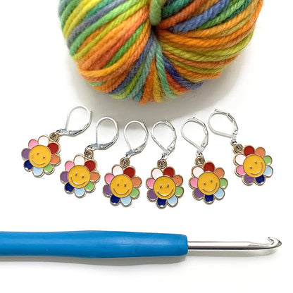 Pretty Warm Designs Retro Flower Faces Locking Stitch Markers - Y2K Kawaii Boho Yarn Accessories for Crochet and Knitting - Set of 6 Handmade Pieces in Hinged Organizer Tin