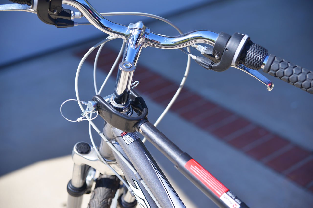 Allen Sports Premier Locking Quick Release 5-Bike Carrier for 2 in. Hitch, Model QR555 & Tension Bar Bicycle Cross-Bar Adaptor, Black, One Size