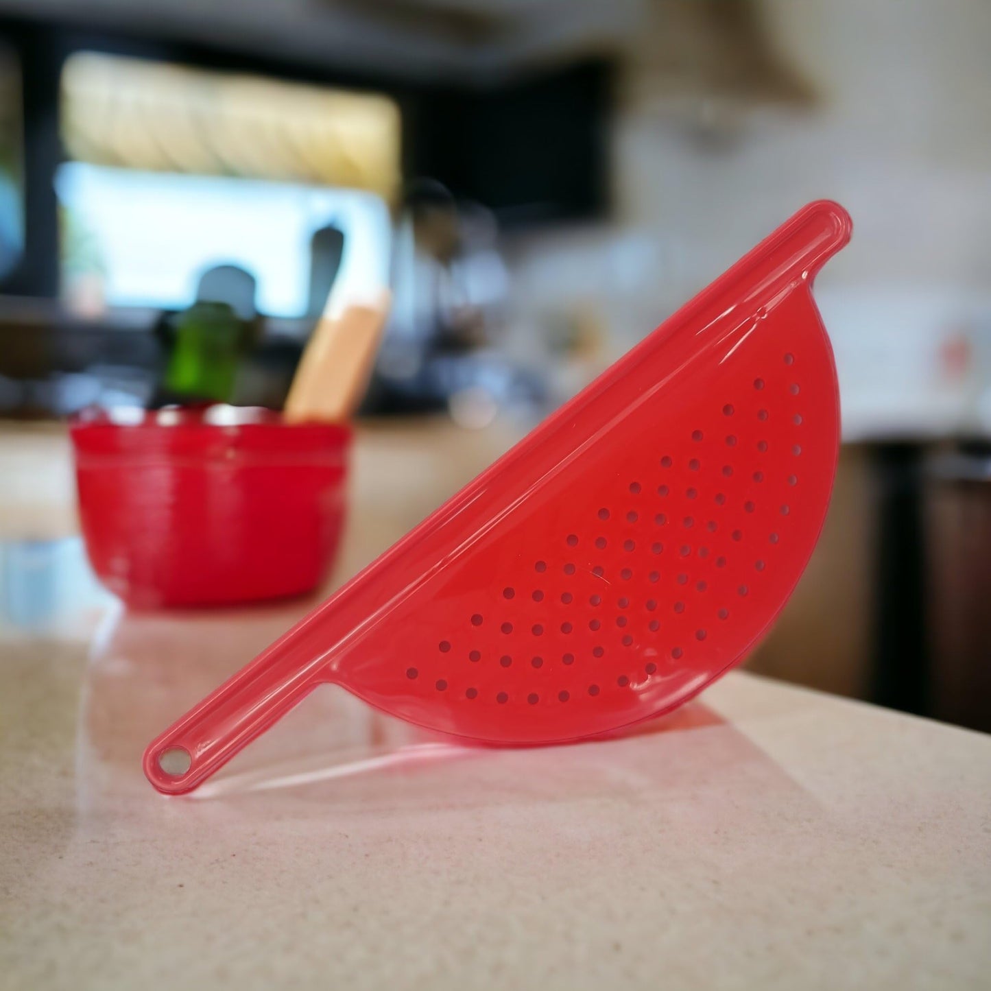 Handy Housewares Handheld Plastic Pot Drainer, Noodle & Pasta Strainer with Handle - Fits up to 9" Pots - Red