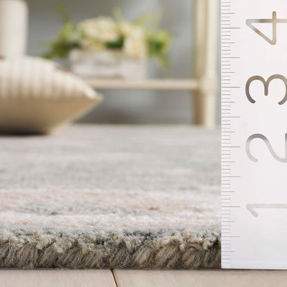 SAFAVIEH Area Rug 8x10 - Heritage Collection - Large - Grey & Ivory, Handmade Wool, Ideal for Living Room, Bedroom, Dining Space (HG125F)