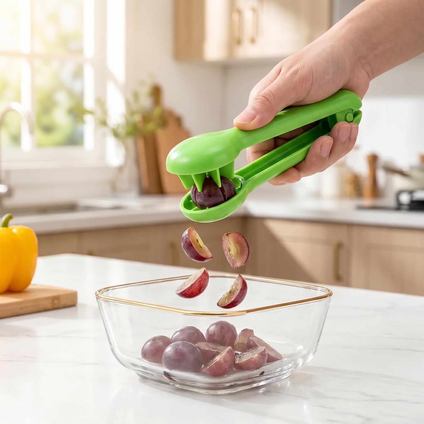 Grape Cutter Tool, Grape Tomato Cherry Strawberry Slicer, Quick & Easy Fruit Slicer Kitchen Gadget (1)