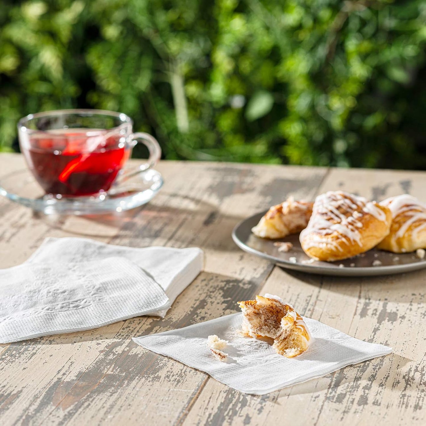 GUSTO White Beverage Napkins [500 Count - 4.5 x 4.5 Folded] - 1-Ply Bulk Cocktail Napkins for Restaurant Bar and Party