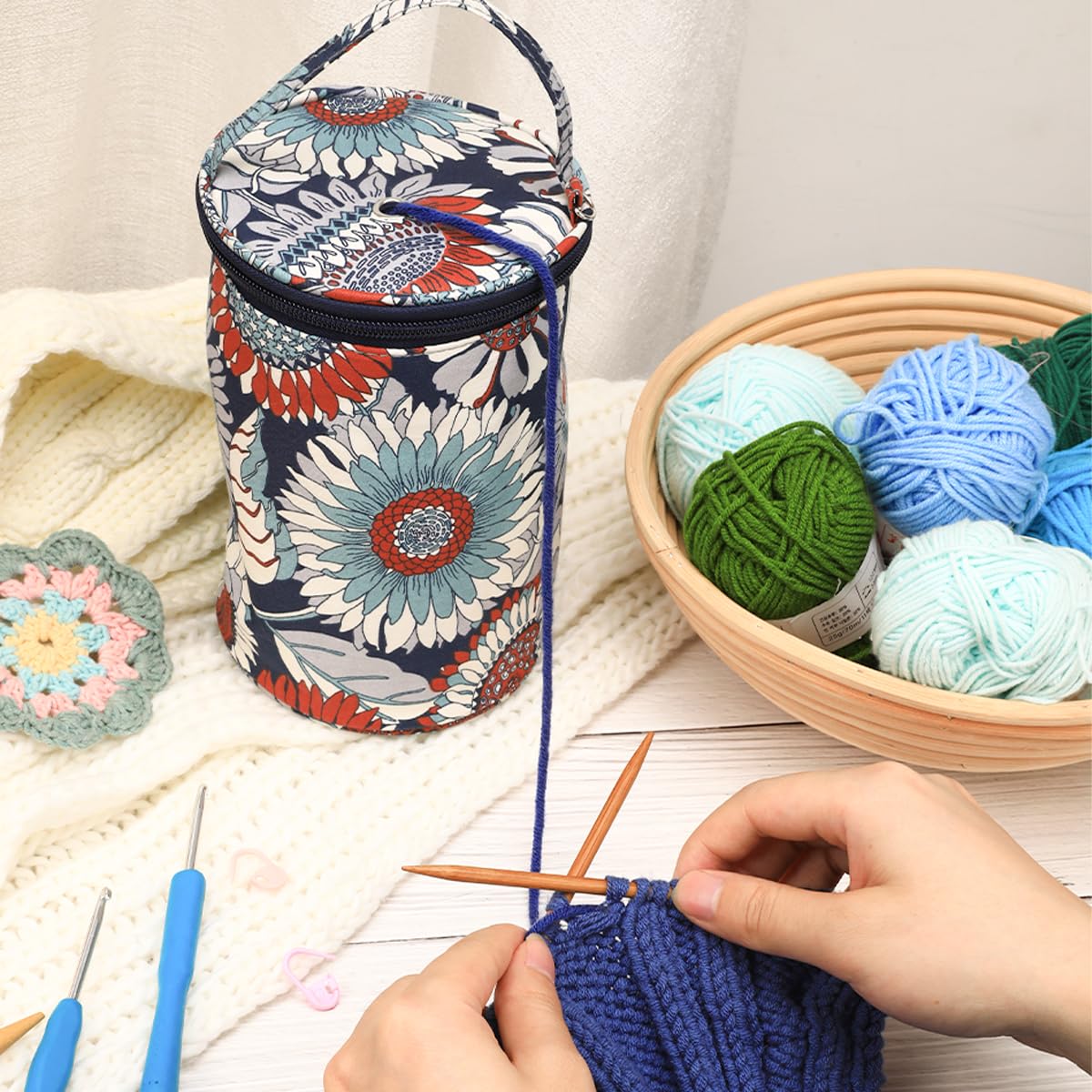 Small Portable Yarn Holder with Anti-Tangle Design, 2-3 Standard Size Balls,Yarn Storage Bag for Crocheting On The Go, Ideal Crocheting Gifts for Women and Crocheter (Blue)