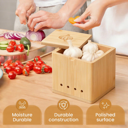 OYPGUE Bamboo Garlic Keeper for Counter, Large Garlic Holder Storage with Lid 4.72 x 4.72 x 4.72inch Rustic Garlic Jar Container to Keep Your Garlic Cloves Fresh Longer (Bamboo)