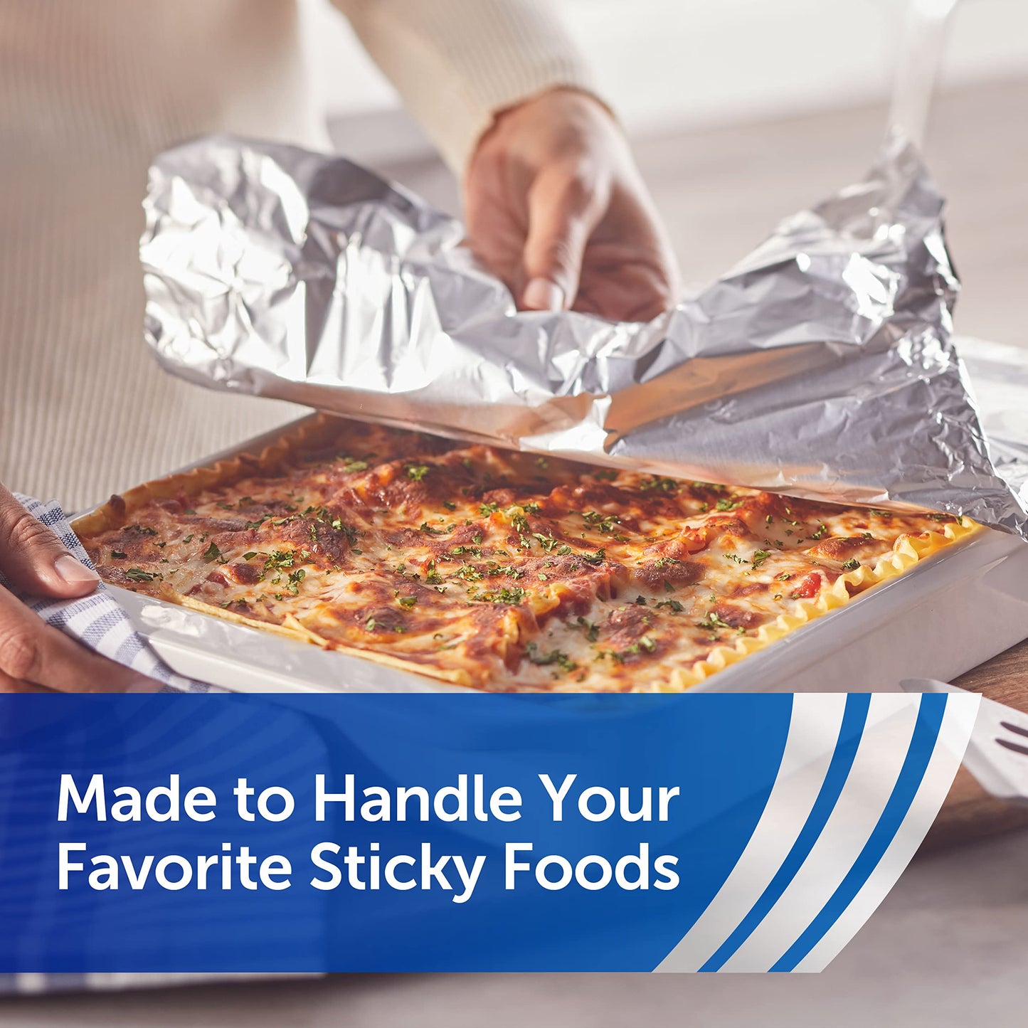 Reynolds Wrap Non Stick Aluminum Foil, Nonstick Aluminum Foil Roll, Prevents Food Sticking and Messy Cleanup, Great for Covering Casseroles and leftovers, 43.33 Yards x 12 Inches, 130 Sq.Ft.