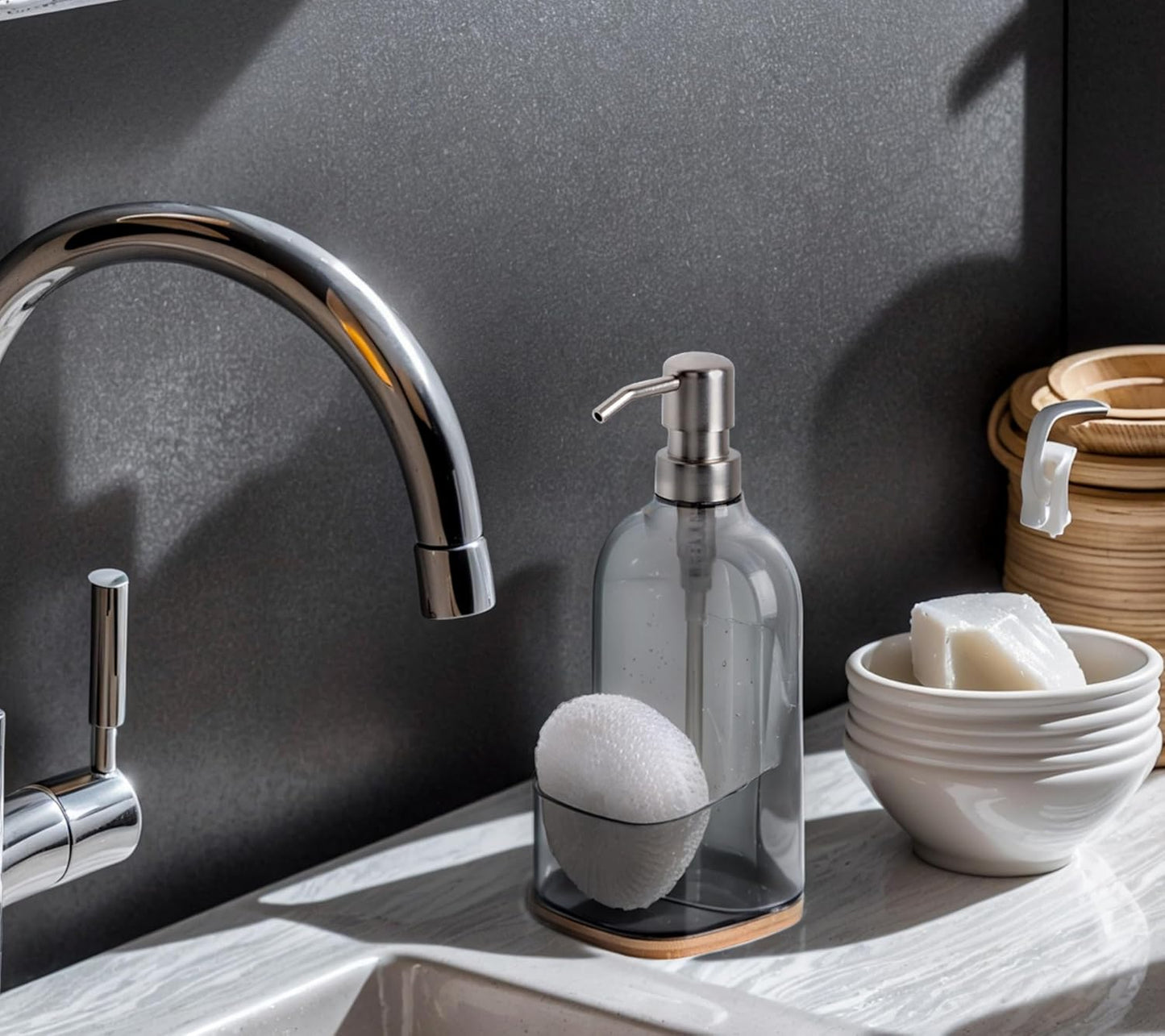 17oz Countertop Clasin Home Kitchen Soap Dispenser with Sponge Holder, Refillable Acrylic Dish Soap Dispenser