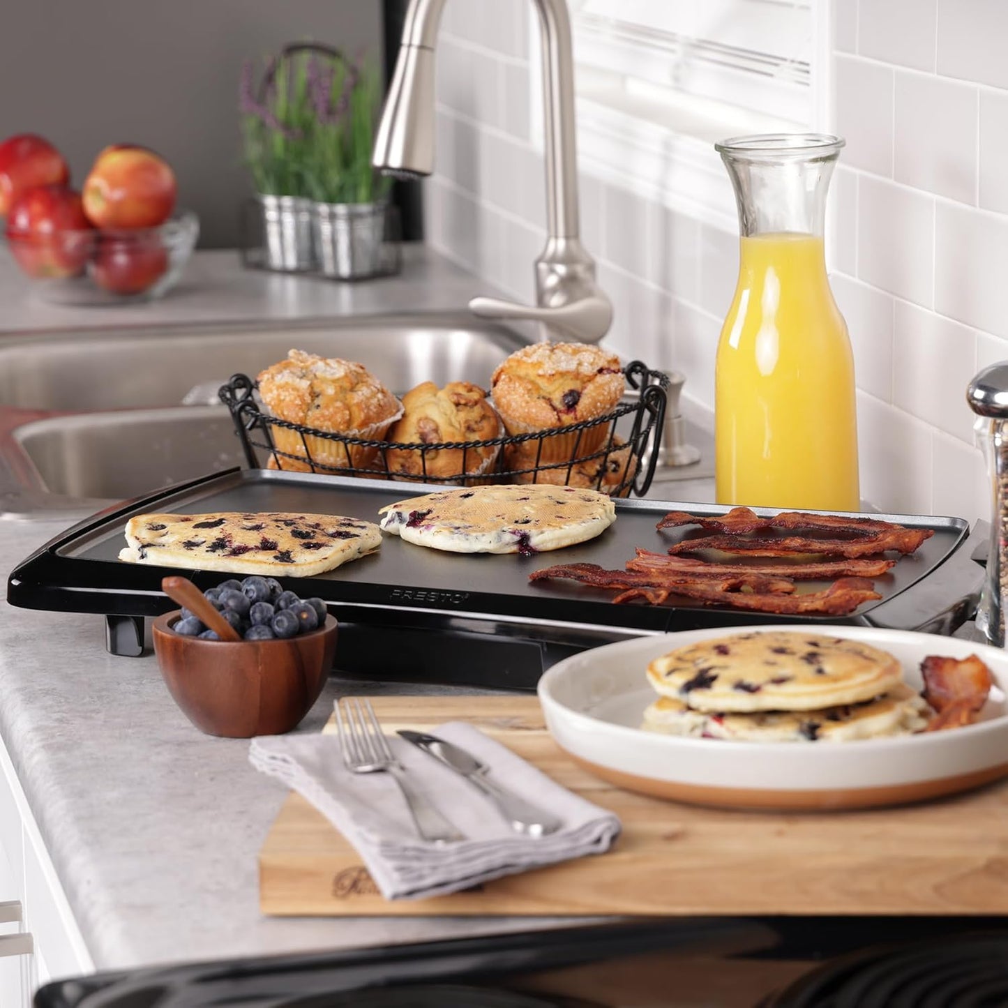 Cool Touch Electric Griddle Presto 07030