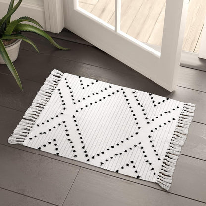 HAOCOO Boho Bathroom Rug 2'x 3', Cotton Woven Washable Small Area Rugs with Tassels for Kitchen
