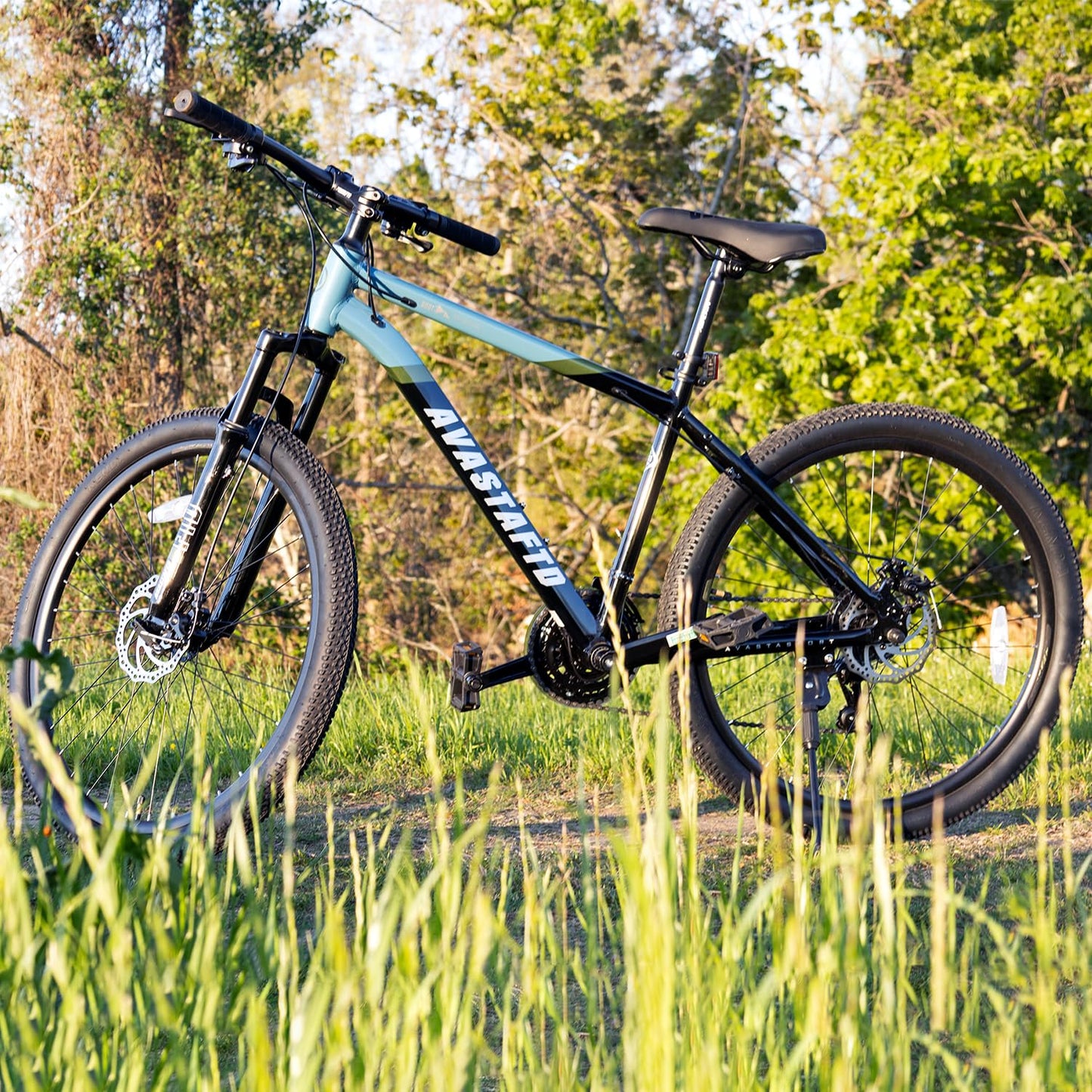 AVASTA 26-inch Mountain Bike for Man Male and Woman Female Adult with Lightweight Aluminum Alloy Frame and Dual Disc Brakes,Front Suspension,21-Speed Shimano Gear Shifters,Hidden Brake Cables,Red
