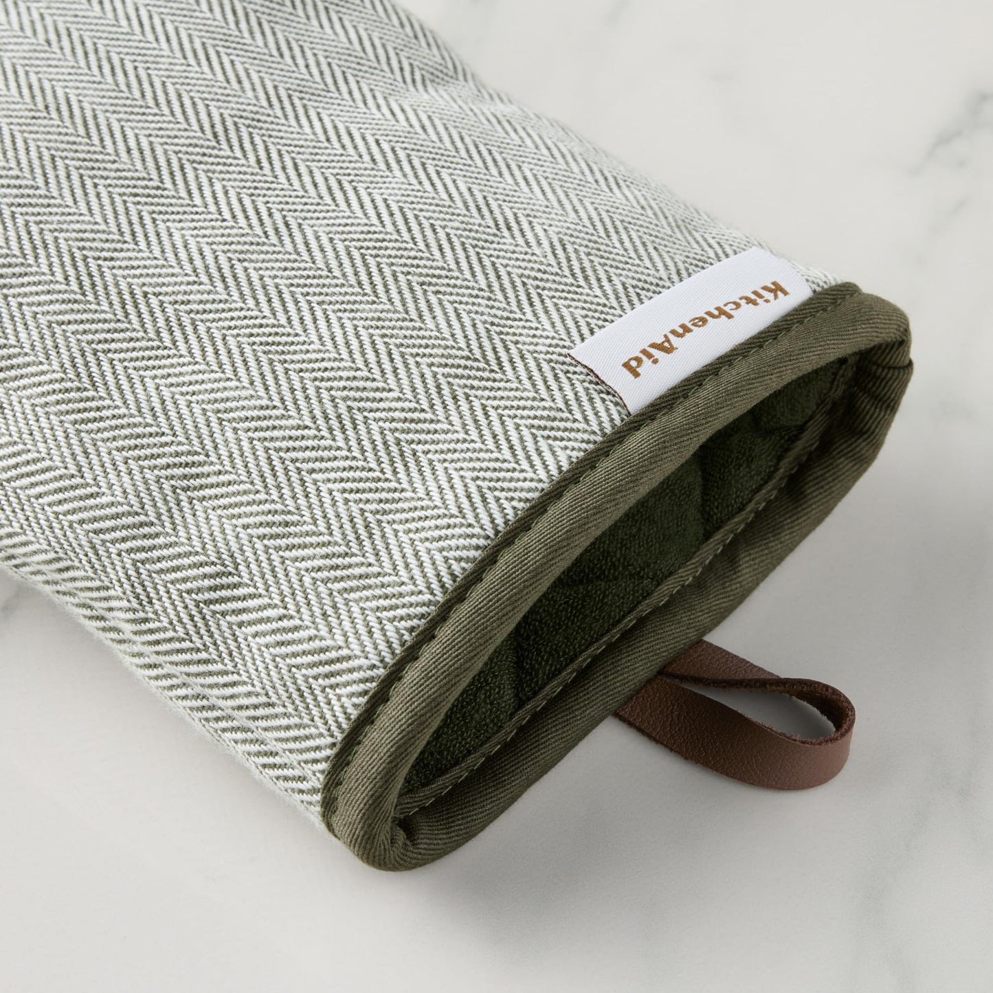 KITCHENAID® Evergreen Design Series Herringbone Ribbed Soft Silicone Mini Oven Mitts 2-Pack Set, Heat Resistant up to 500°F, Flexible & Waterproof, Deep Forest Green, 5.5"x9"