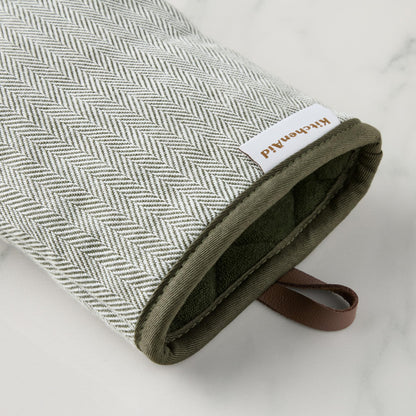 KITCHENAID® Evergreen Design Series Herringbone Ribbed Soft Silicone Mini Oven Mitts 2-Pack Set, Heat Resistant up to 500°F, Flexible & Waterproof, Deep Forest Green, 5.5"x9"