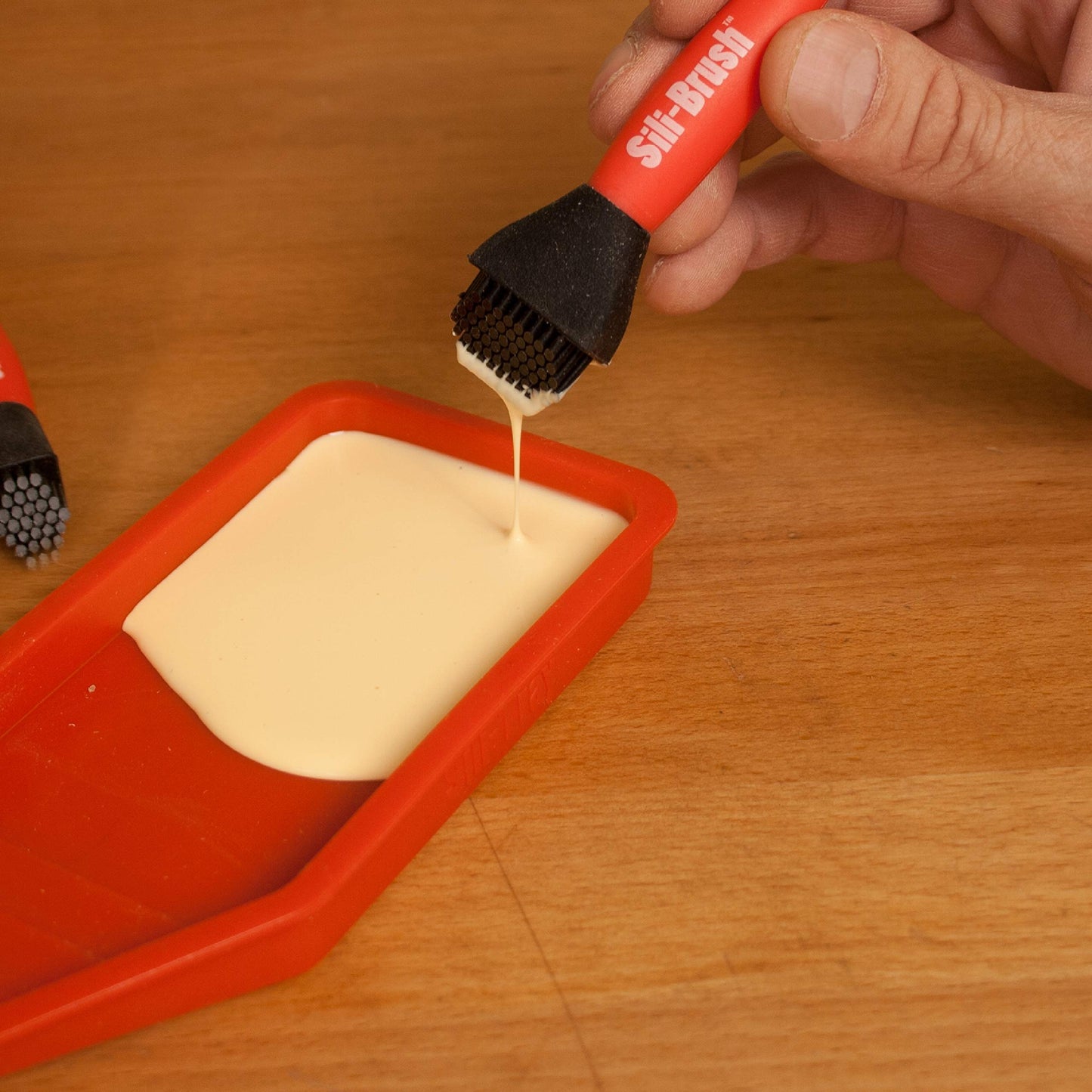 Sili Non-Stick Wood Glue Brush Silicone Applicator Kit | Comb/Squeegee Wood Glue Applicator & Tray | Reusable Small Brushes for Crafts, Arts & Hobby | Silicone Brushes for Woodworking