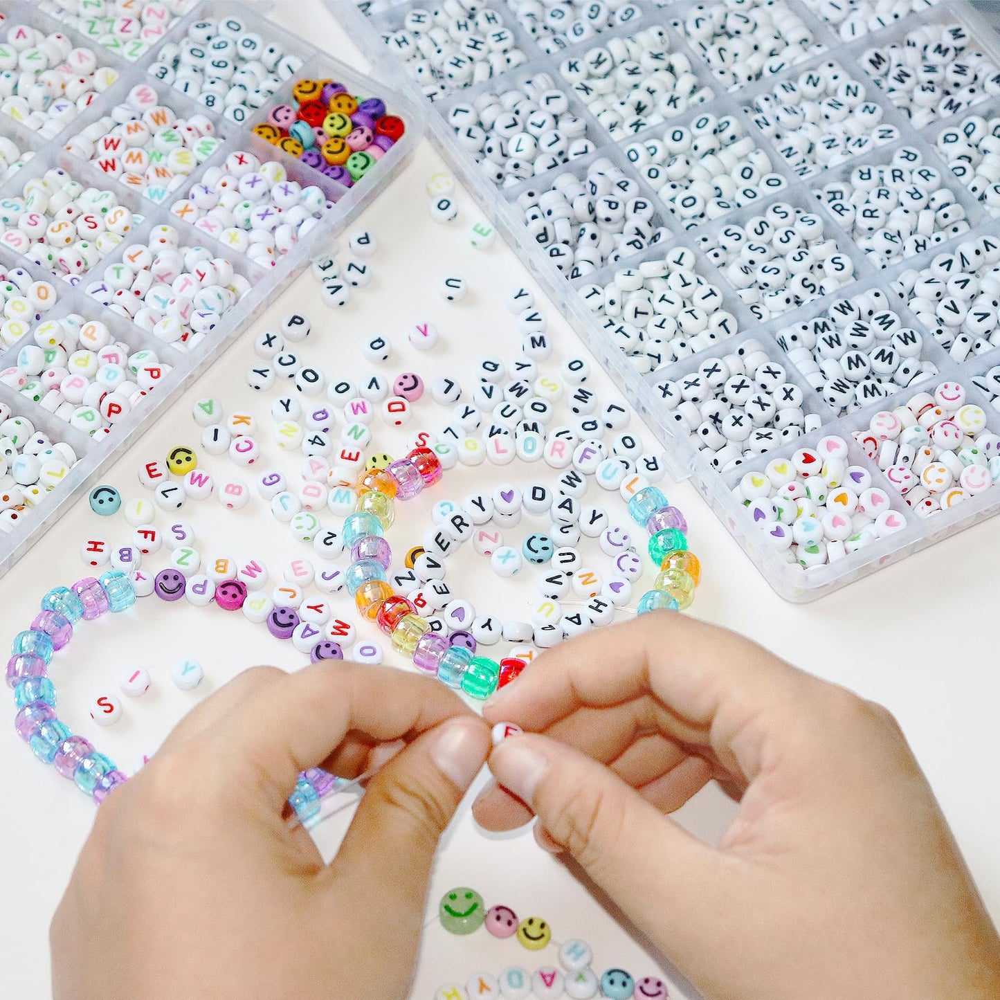 YMSDZHL Alphabet Beads A-Z 1900Pcs Letter Beads, Acrylic 4x7mm Round Letter Beads Kits,Black Digit and Colorful Smile Beads for Bracelets Necklaces DIY Jewelry Making (Black+Colorful,1900+PCS)