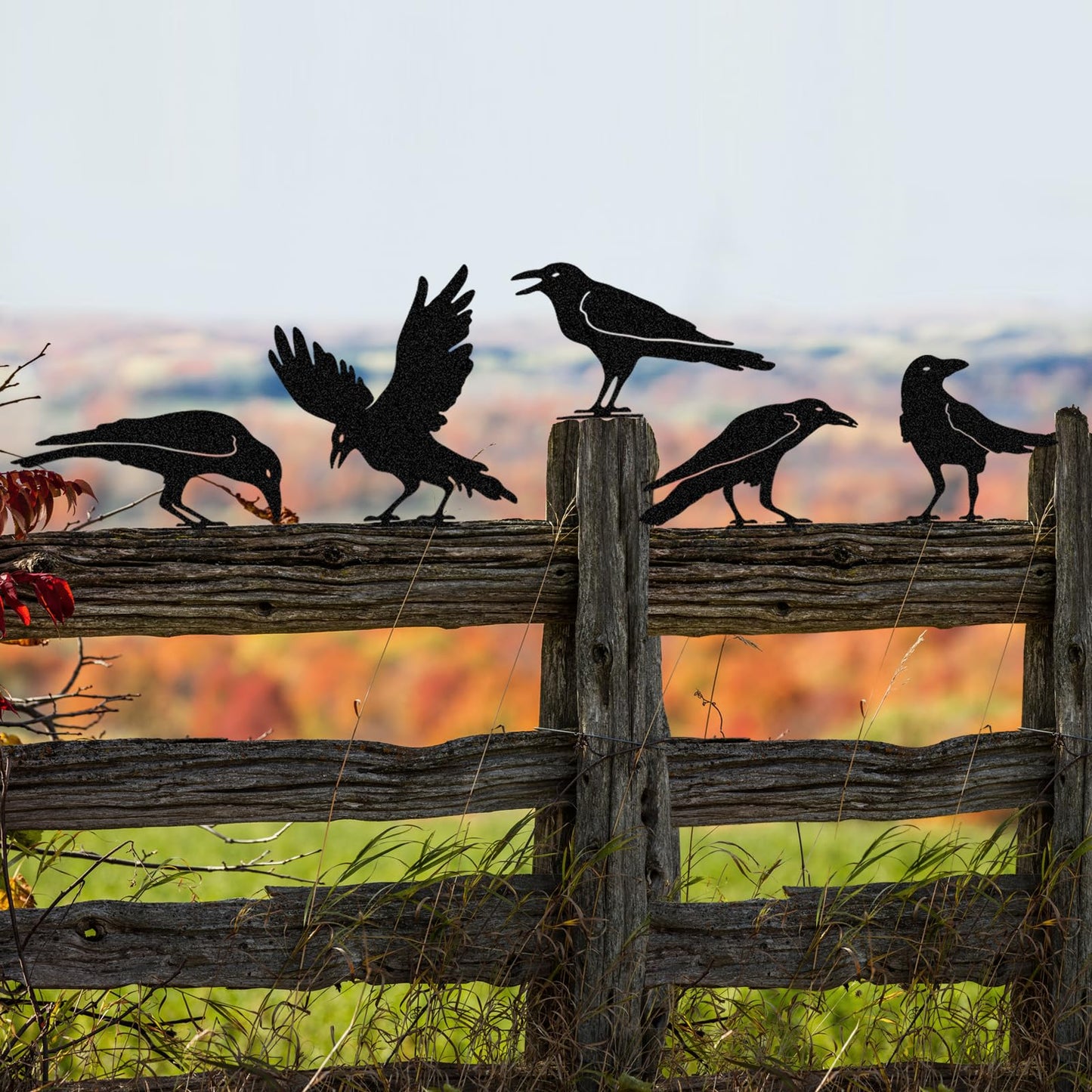 OULYDEKO Raven Decor,Metal Birds Black Bird Crow Statue,Raven Statue Fence Topper Fake Crow,Crow Decor Garden Ornament Fence Topper Gothic Home,Crow Decor,Witchy Garden Decor,Halloween Decorations