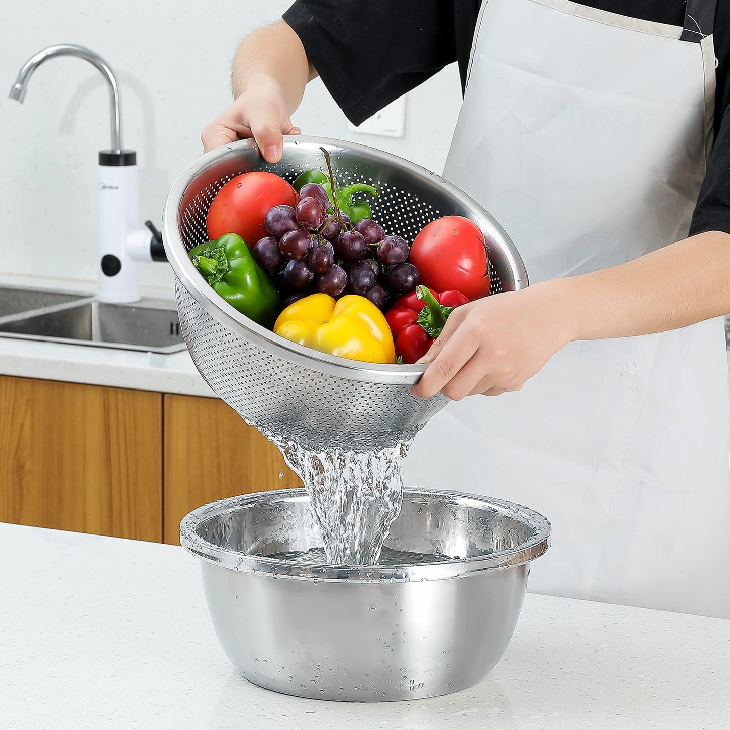 304 Stainless Steel Microporous Colander, 5QT Large Capacity with Mixing Bowl For washing vegetables, fruit and rice and for draining cooked pasta(2PC)