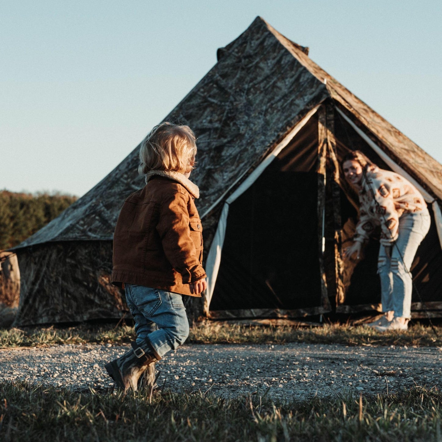 Regatta Bell Tent (Realtree Edge, 13' (4M), Water Repellent)