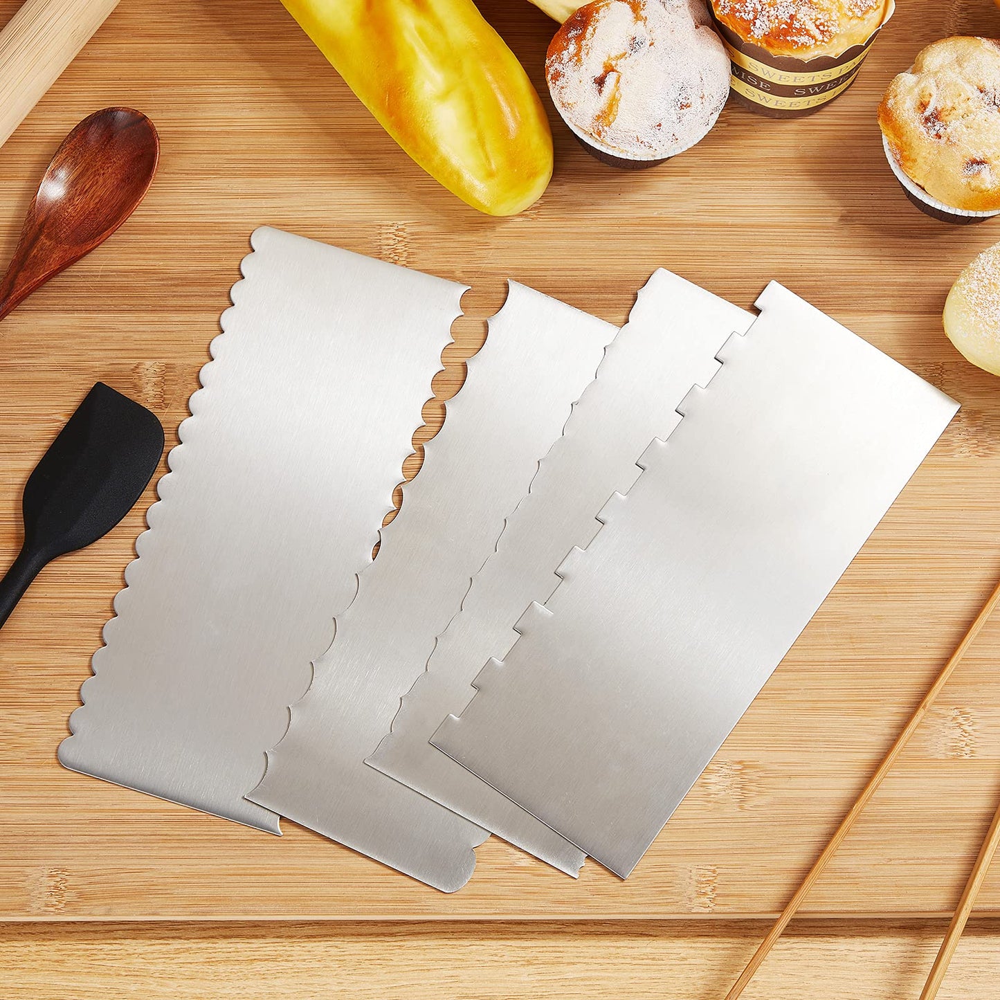 Geiserailie 4 Pieces Stainless Steel Cake Scraper Smoother Large Double Sided Patterned Edge Stripe 9 Inch Metal Cake Decorating Comb for Icing Mousse Butter Cream Decoration, 4 Styles