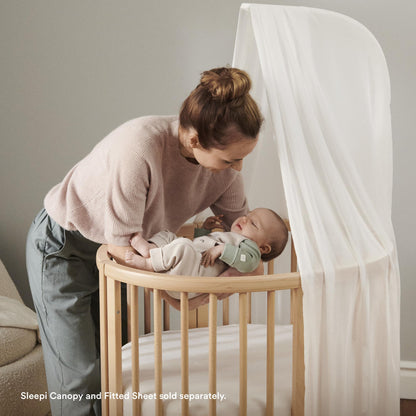 Stokke Sleepi Mini Bundle V3, White - Includes Sleepi Mini V3, Mattress & Drape Rod - Suitable for Ages 0-6 Months - Adjustable & Stylish