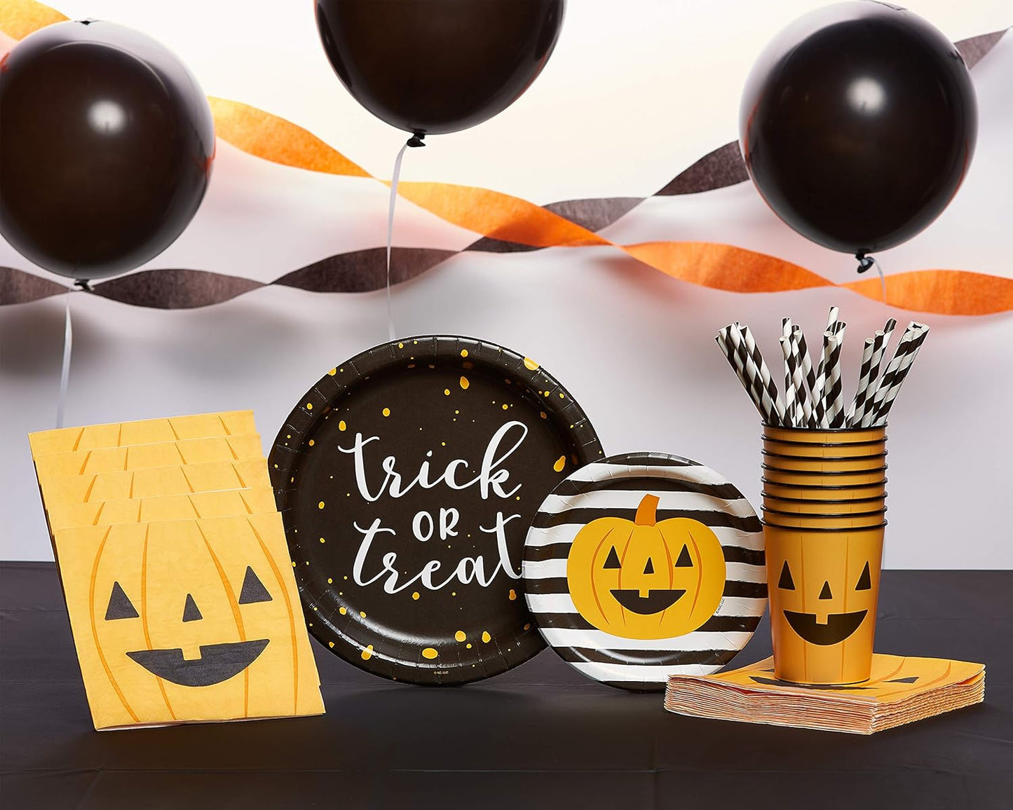 American Greetings 50-Count Lunch Napkins - 6.5 in. x 6.5 in. Pumpkin Halloween Party Supplies