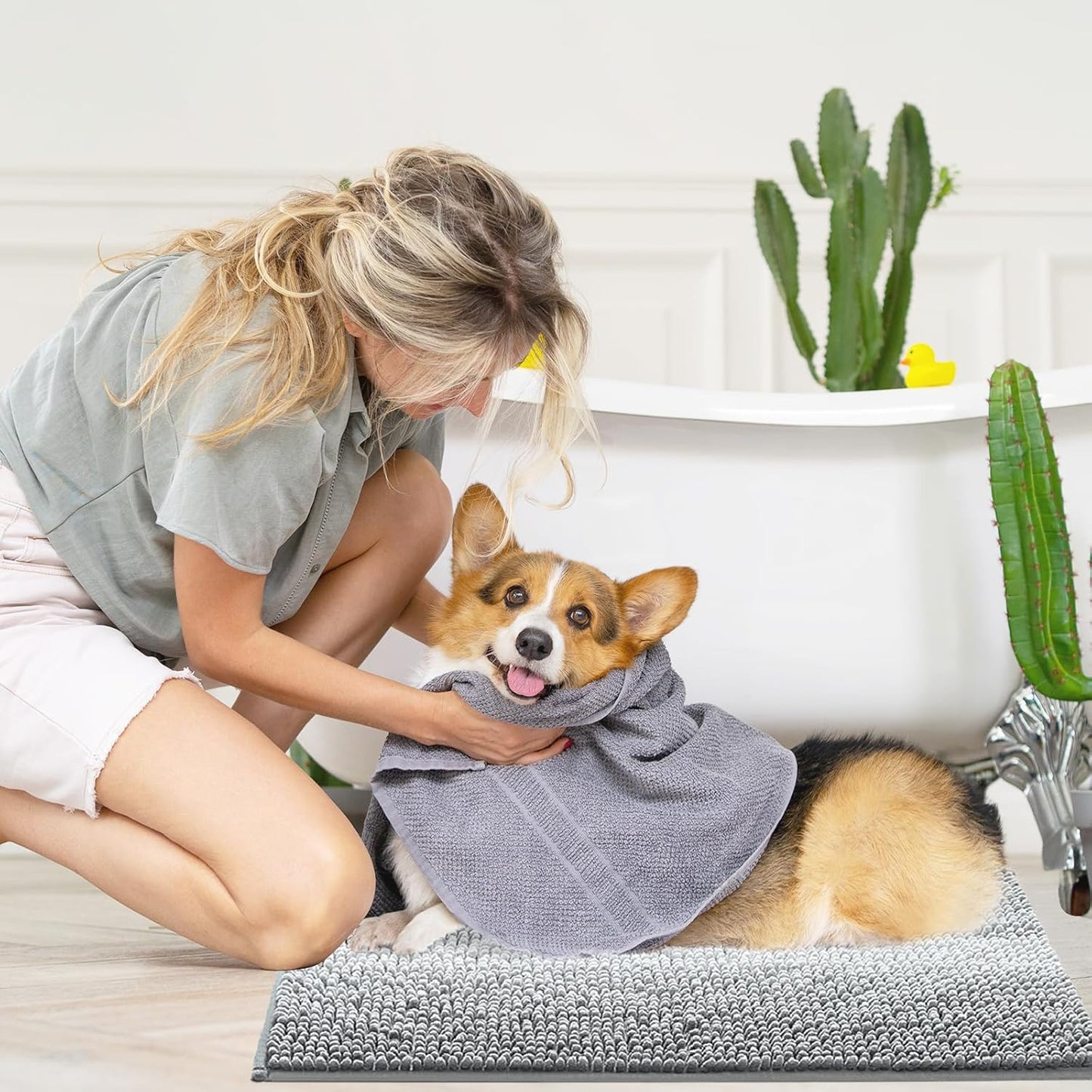 Gibelle Grey Bathroom Rug Set, 2 Piece Chenille Non Slip Bath Mat, Quick Dry Bathroom Decor Accessories