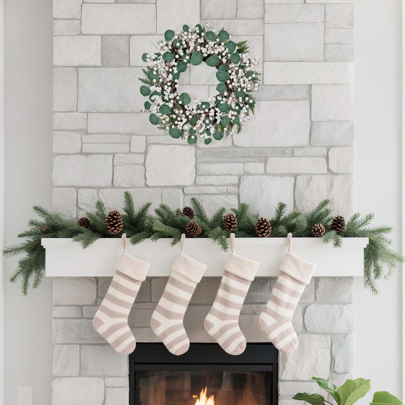 WSTPUPU Artificial Winter Wreath 22inch Christmas Wreaths for Front Door White Berry Wreath with Eucalyptus Leaves Pine Needles White Berries for Xmas Wall Farmhouse Window Winter Holidays