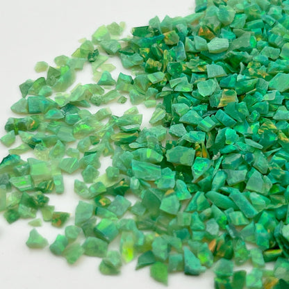 Gryrigns Crushed Created Opal Stone for Wood Inlay Resin Craft Jewelry Making DIY (Kiwi Green, 2 Grams)