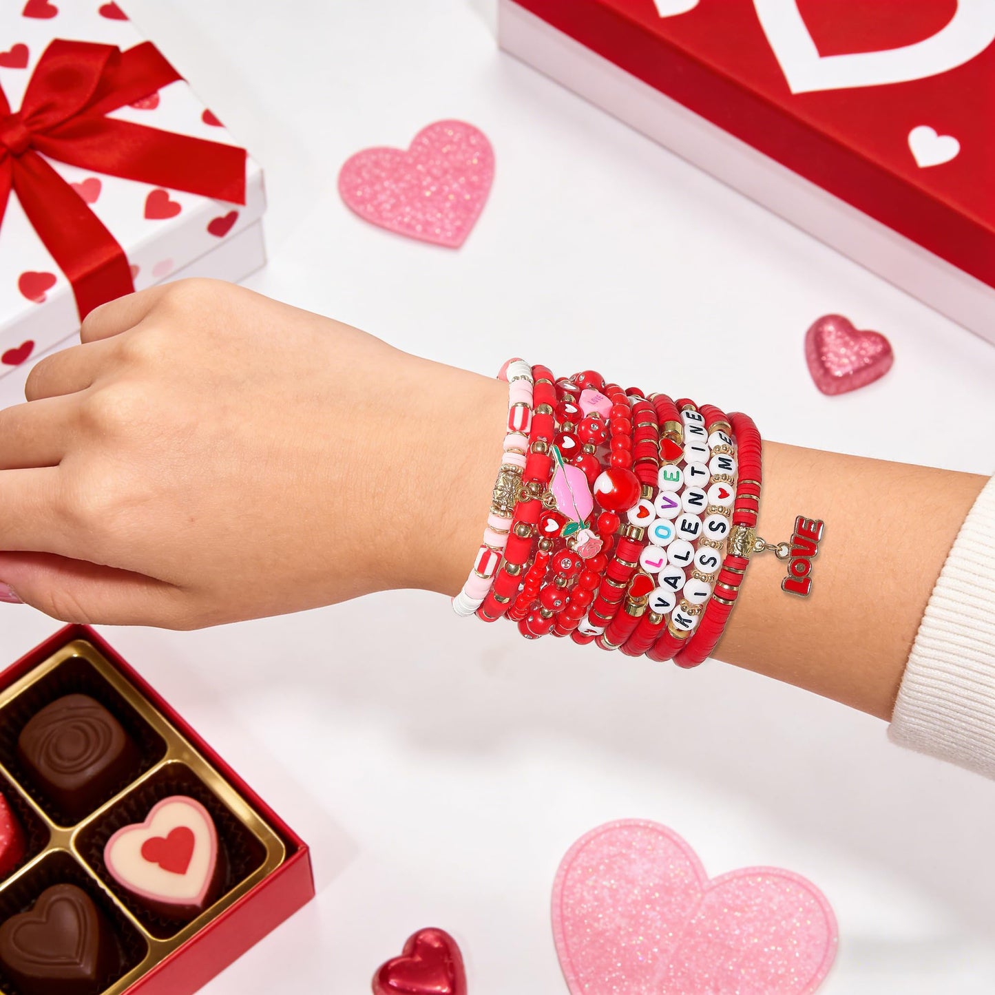 Tinrbip 40 Pcs Valentines Bracelets Kit, Clay Stretch Valentine Bracelets for Women, Cute Love Kiss Heart Friendship Bracelet, Stackable Valentines Day Bracelet Bulk, Valentine's Day Jewelry