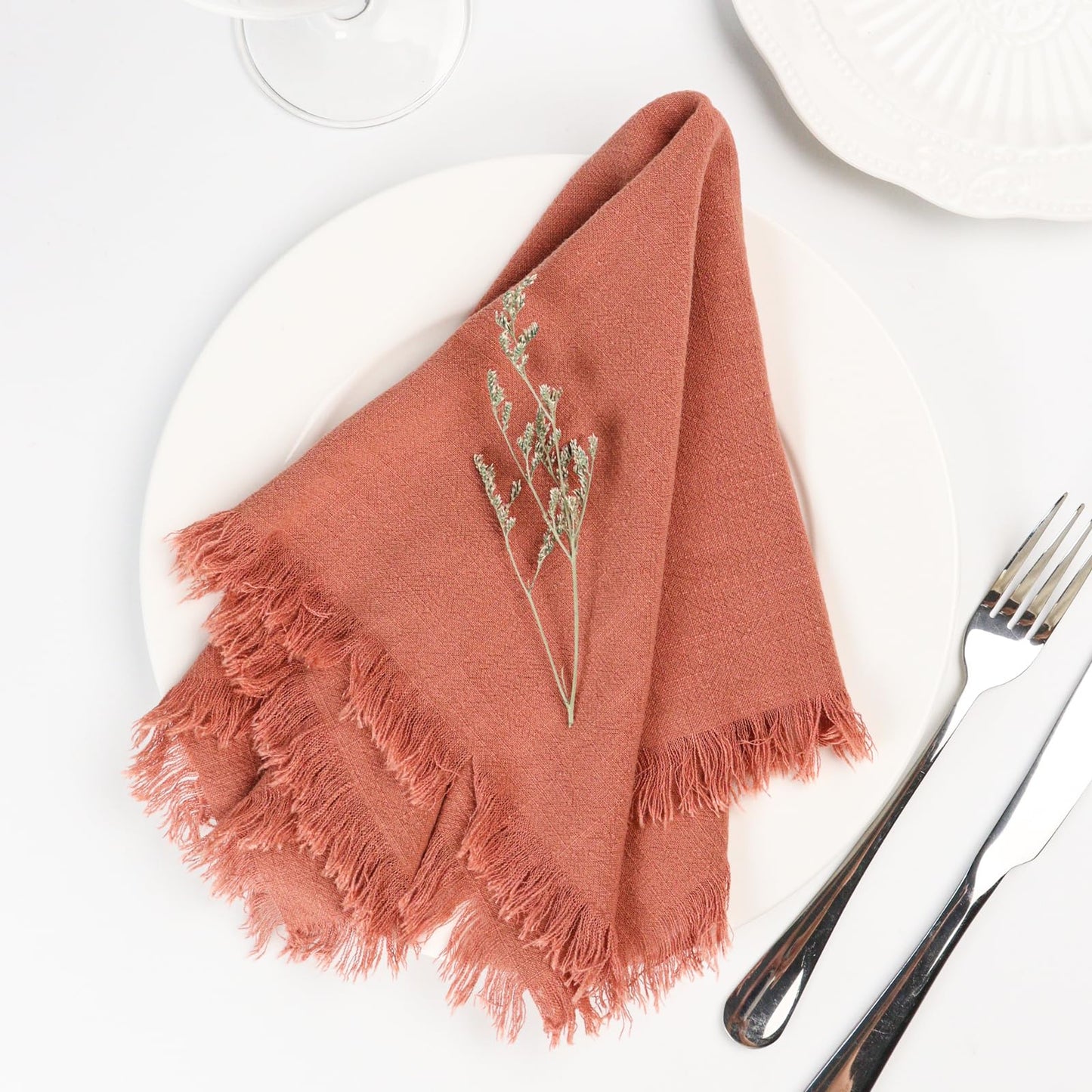 Dololoo Handmade Cloth Napkins with Fringe,18 x 18 Inches Cotton Linen Napkins Set of 4 Versatile Handmade Square Rustic Fringe Napkins for Dinner, Wedding and Parties, Rose