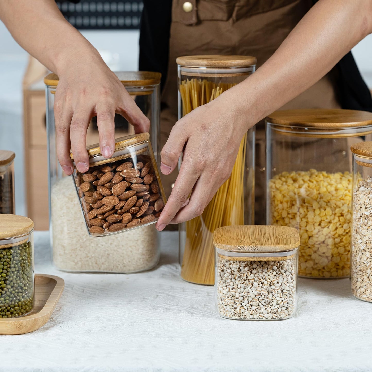 D2scrma 22oz Airtight Square Spice Containers with Bamboo Lid Set of 6 (650ml) Kitchen Pantry Organization Jar Stackable Spice Jar, for Sugar, Tea, Cookies and Coffee beans (‎with Black Lable)